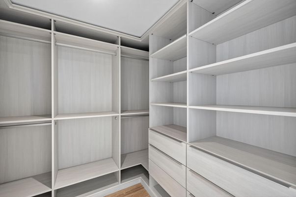 Interior, Walk-in Closets, Wood Texture Flooring