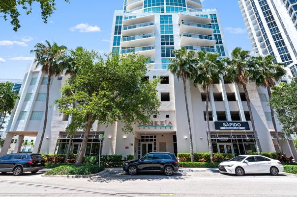 Exterior, Facade, Condo Building