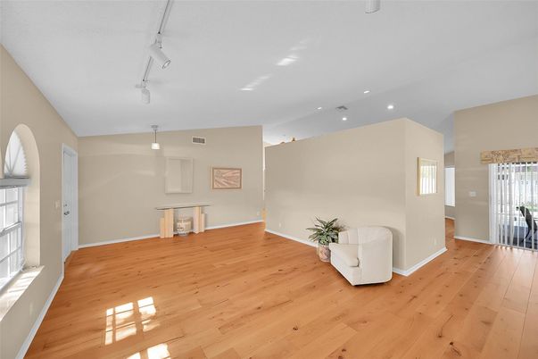 Empty room, Interior, Recessed Lighting, Wood Texture Flooring