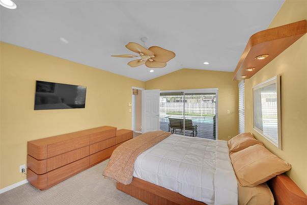 Bedroom, Interior, Recessed Lighting