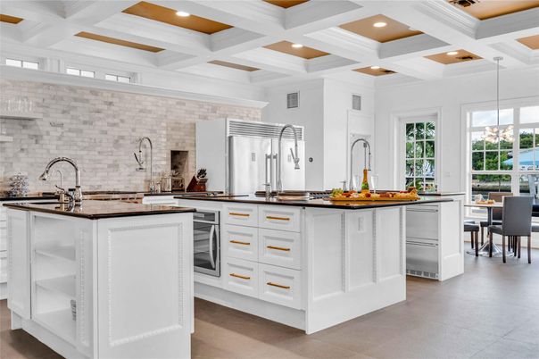 Dining room, Interior, Kitchen, Pendant Lights, Recessed Lighting, Stone Walls