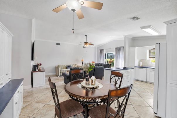 Dining room, Interior, Kitchen, Living room