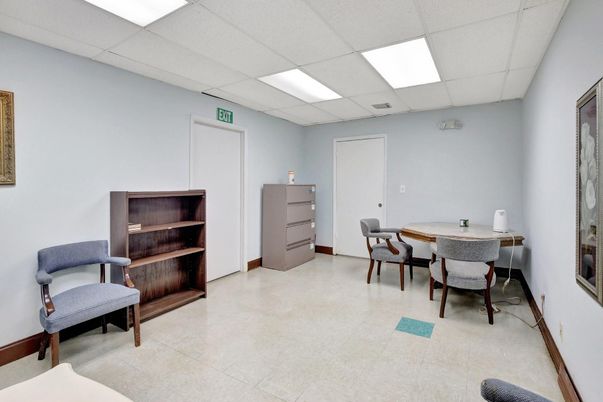 Dining room, Interior, Recessed Lighting