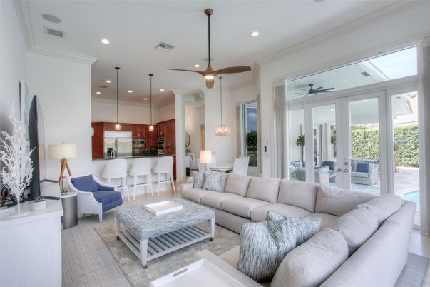 Dining room, Interior, Kitchen, Living room, Pendant Lights, Recessed Lighting, Stainless Steel Appliances
