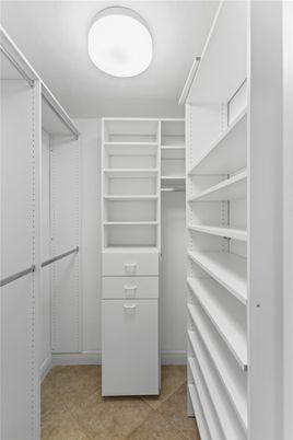 Interior, Walk-in Closets
