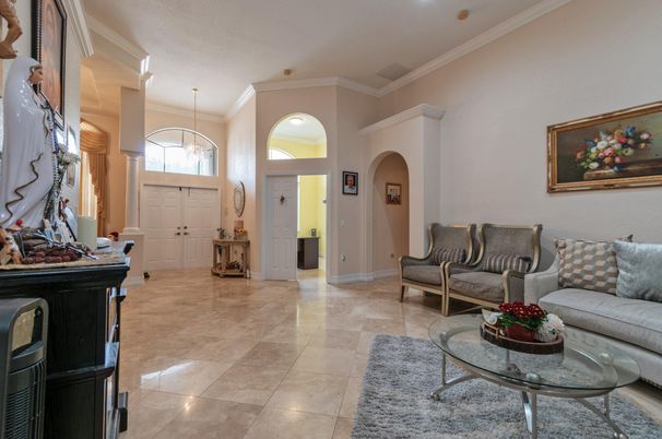 Interior, Living room, Pendant Lights, Recessed Lighting