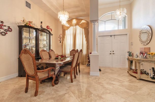 Chandelier, Dining room, Interior, Pendant Lights