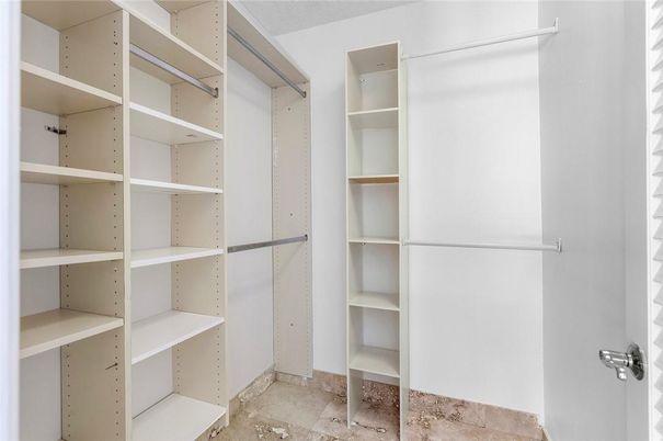 Interior, Walk-in Closets
