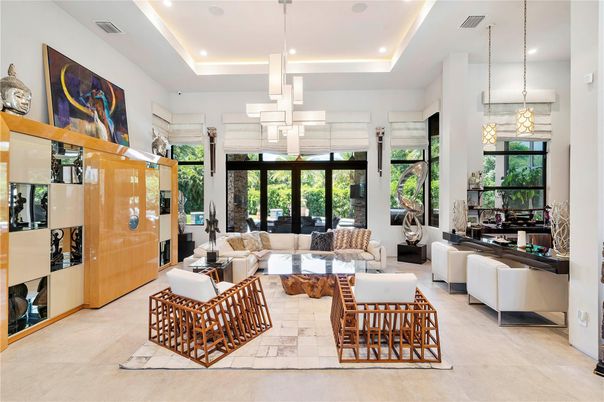 Interior, Living room, Pendant Lights, Recessed Lighting