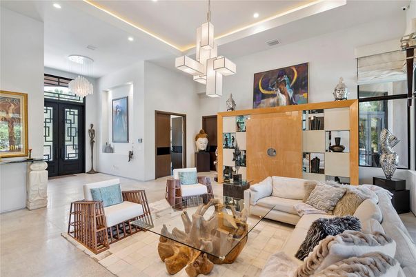 Interior, Living room, Pendant Lights, Recessed Lighting