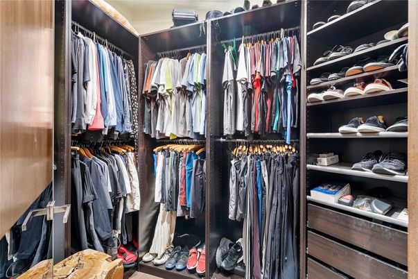 Interior, Walk-in Closets