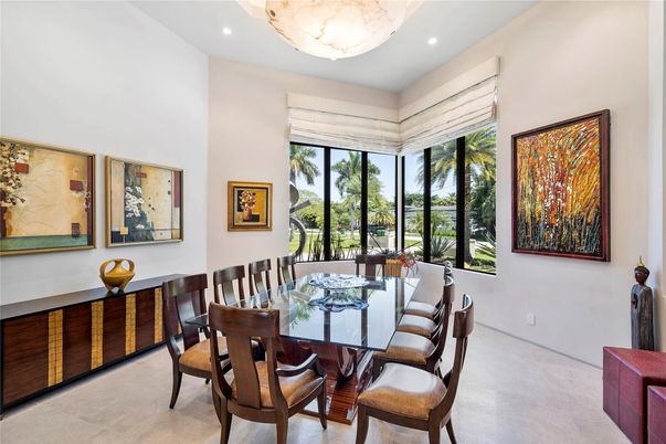 Dining room, Interior, Recessed Lighting