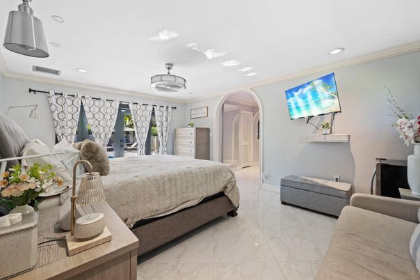 Bedroom, Interior, Marble, Recessed Lighting