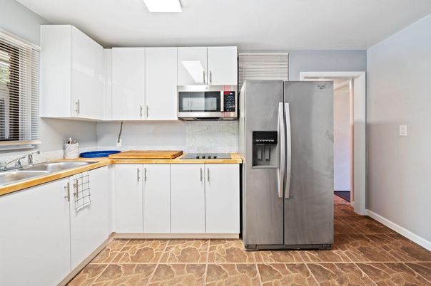 Interior, Kitchen, Stainless Steel Appliances