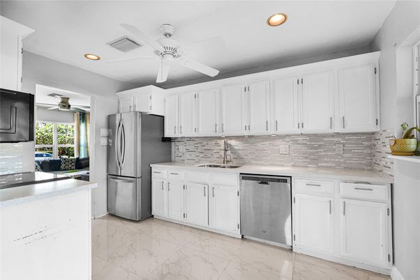 Interior, Kitchen, Marble, Recessed Lighting, Stainless Steel Appliances