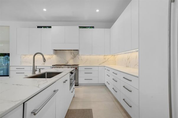 Interior, Kitchen, Marble Walls, Recessed Lighting