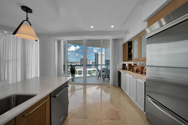 Interior, Kitchen, Pendant Lights, Recessed Lighting, Stainless Steel Appliances, Water