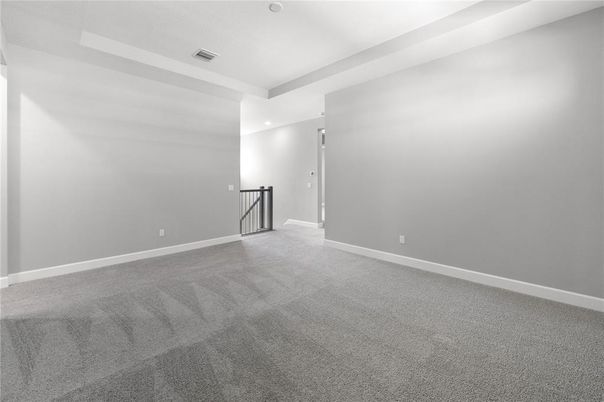 Empty room, Interior, Recessed Lighting