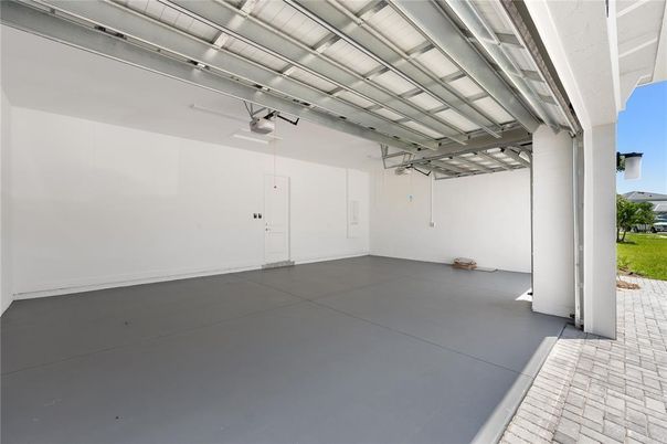 Garage, Interior