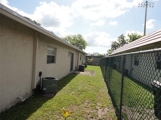 Backyard, Exterior