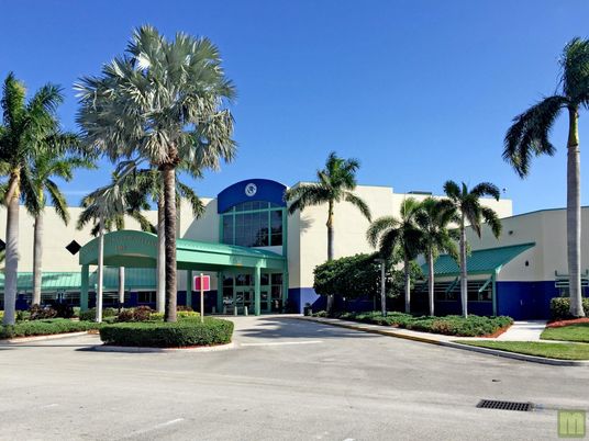 Exterior, Facade, Condo Building