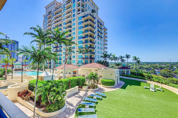 Backyard, Exterior, Facade, Condo Building