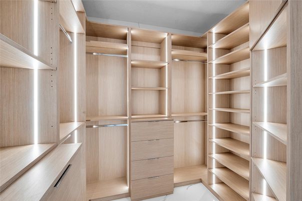 Interior, Walk-in Closets