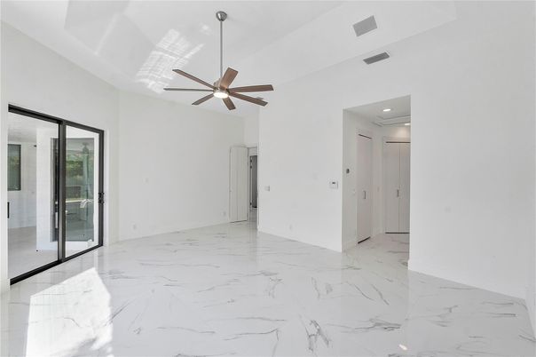 Empty room, Interior, Marble, Recessed Lighting