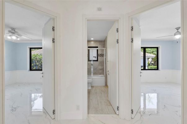 Bathroom, Interior, Marble, Recessed Lighting