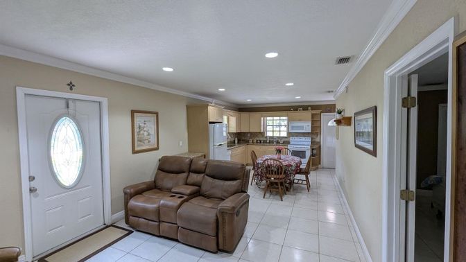 Dining room, Interior, Kitchen, Recessed Lighting