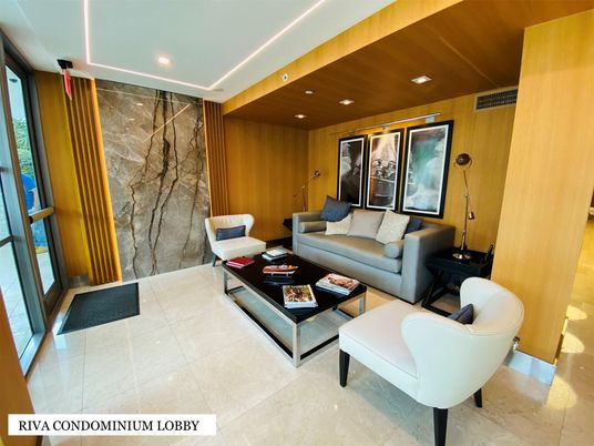 Interior, Living room, Recessed Lighting, Wooden Ceilings, Wooden Walls