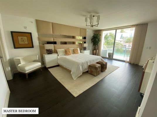 Bedroom, Interior, Pendant Lights, Wood Texture Flooring