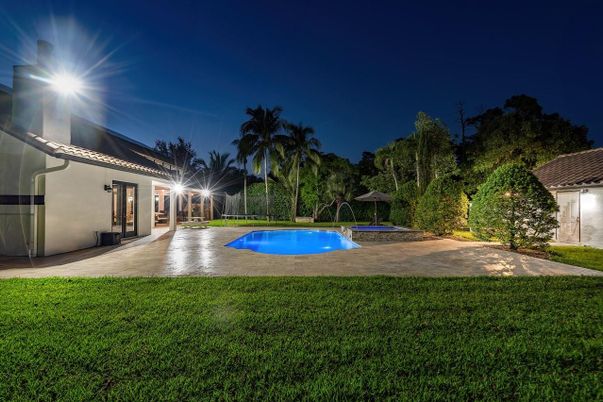 Backyard, Exterior, Pool