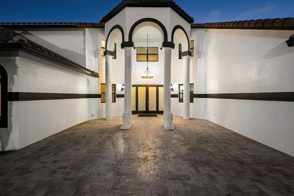 Exterior, Pendant Lights