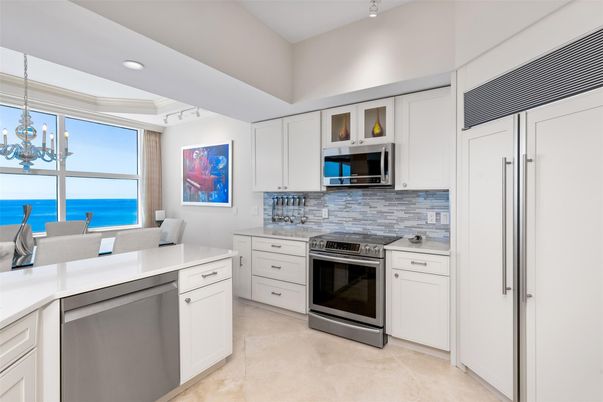 Interior, Kitchen, Recessed Lighting, Stainless Steel Appliances, Water