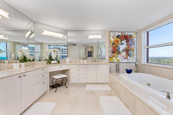 Bathroom, Dual Sink Vanities, Interior, Water