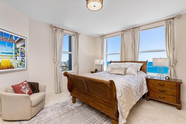 Bedroom, Interior, Water