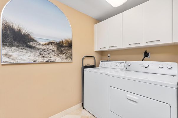 Interior, Washer