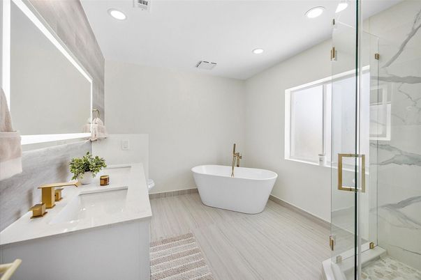 Bathroom, Free Standing Baths, Glass Shower, Interior, Marble Walls, Recessed Lighting