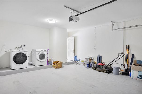 Garage, Interior, Washer