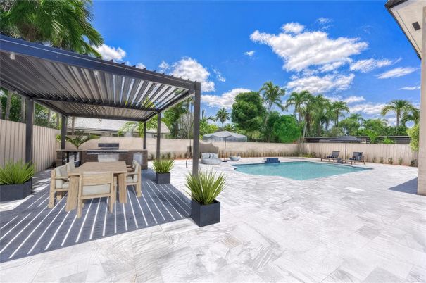 Exterior, Pool