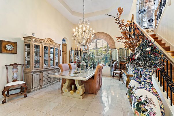 Chandelier, Dining room, Interior