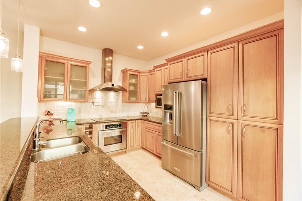 Interior, Kitchen, Pendant Lights, Recessed Lighting, Stainless Steel Appliances