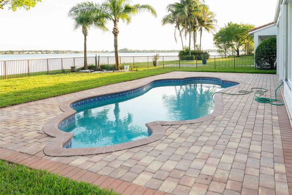 Exterior, Pool, Water