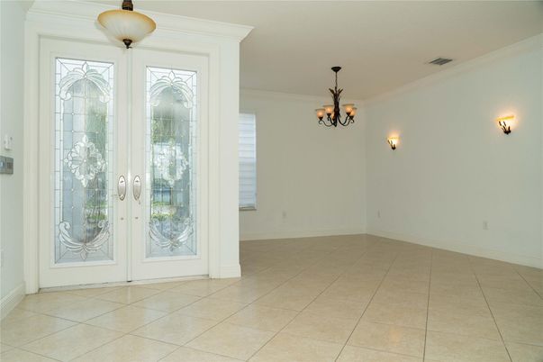 Chandelier, Empty room, Interior