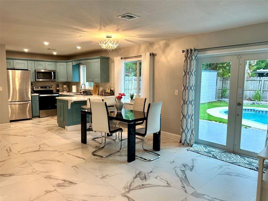 Chandelier, Dining room, Interior, Kitchen, Marble, Recessed Lighting, Stainless Steel Appliances, Water