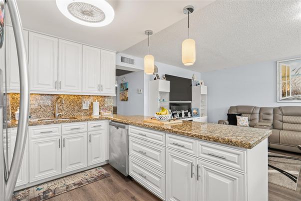 Interior, Kitchen, Pendant Lights, Wood Texture Flooring