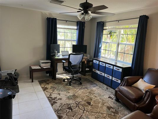 Home Office, Interior