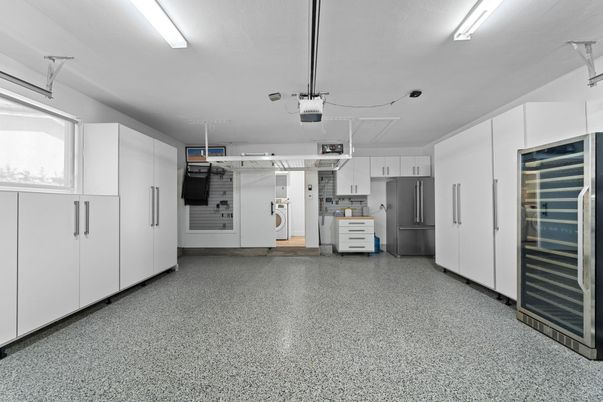 Garage, Interior, Kitchen, Washer