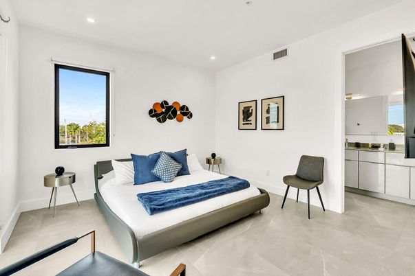 Bedroom, Interior, Recessed Lighting
